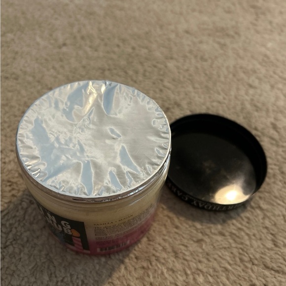 Onyx Bathhouse Birthday Cake Body Scrub - Picture 5 of 5